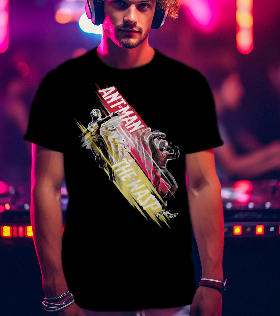 Ant-Man And The Wasp Marvel Official Artwork Dynamic Motion T-Shirt