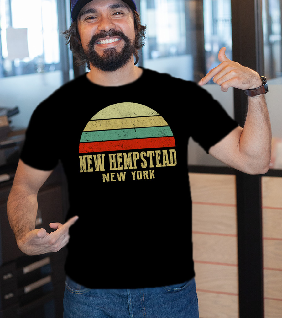 NEW HEMPSTEAD NEW YORK Vintage Retro Sunset Stripes T-Shirt