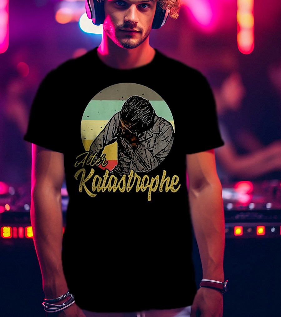 Alter Katastrophe Vintage Striped Background Bowed Head T-Shirt