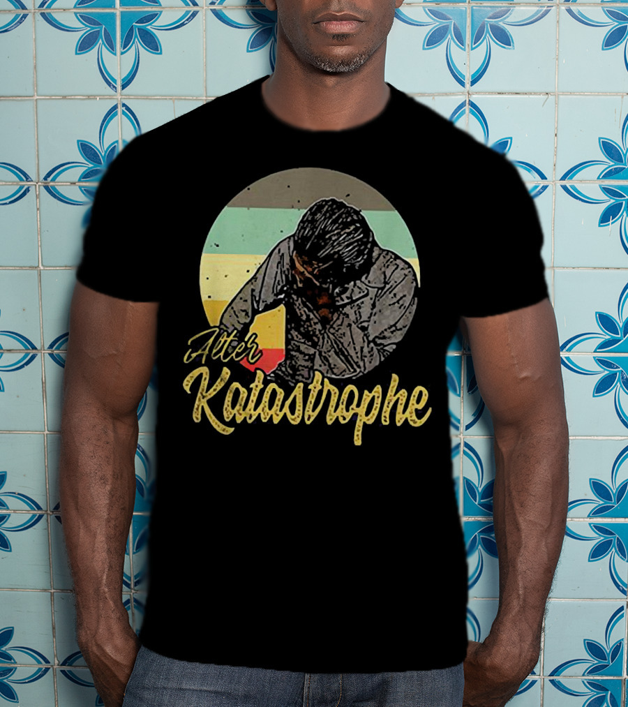 Alter Katastrophe Vintage Striped Background Bowed Head T-Shirt