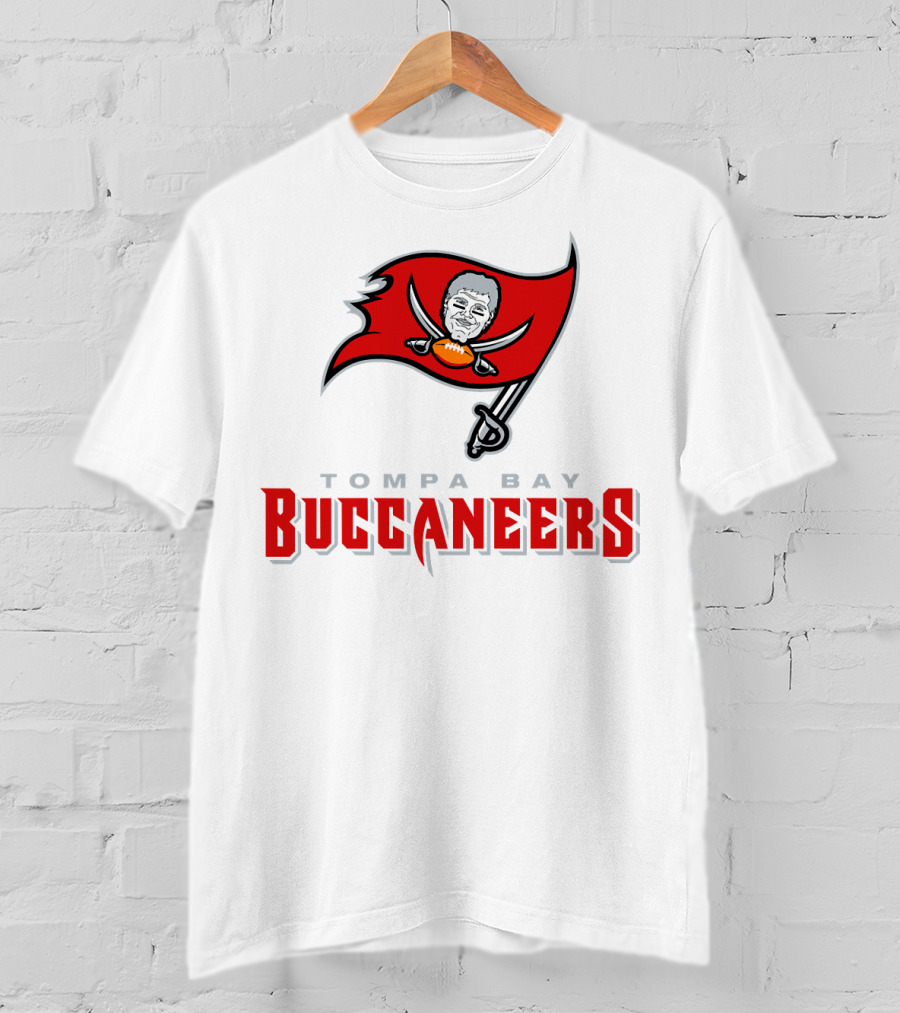 Tompa Bay Buccaneers Brady Flag NFL T-Shirt