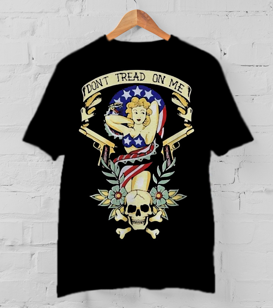 DONT TREAD ON ME Americana Pin-Up Skull Crossbones Dual Pistols Stars Stripes Wings Laurel T-Shirt