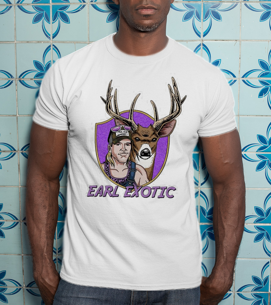 Earl Exotic Deer Hunter With Sunglasses Mule Deer Antlers T-Shirt