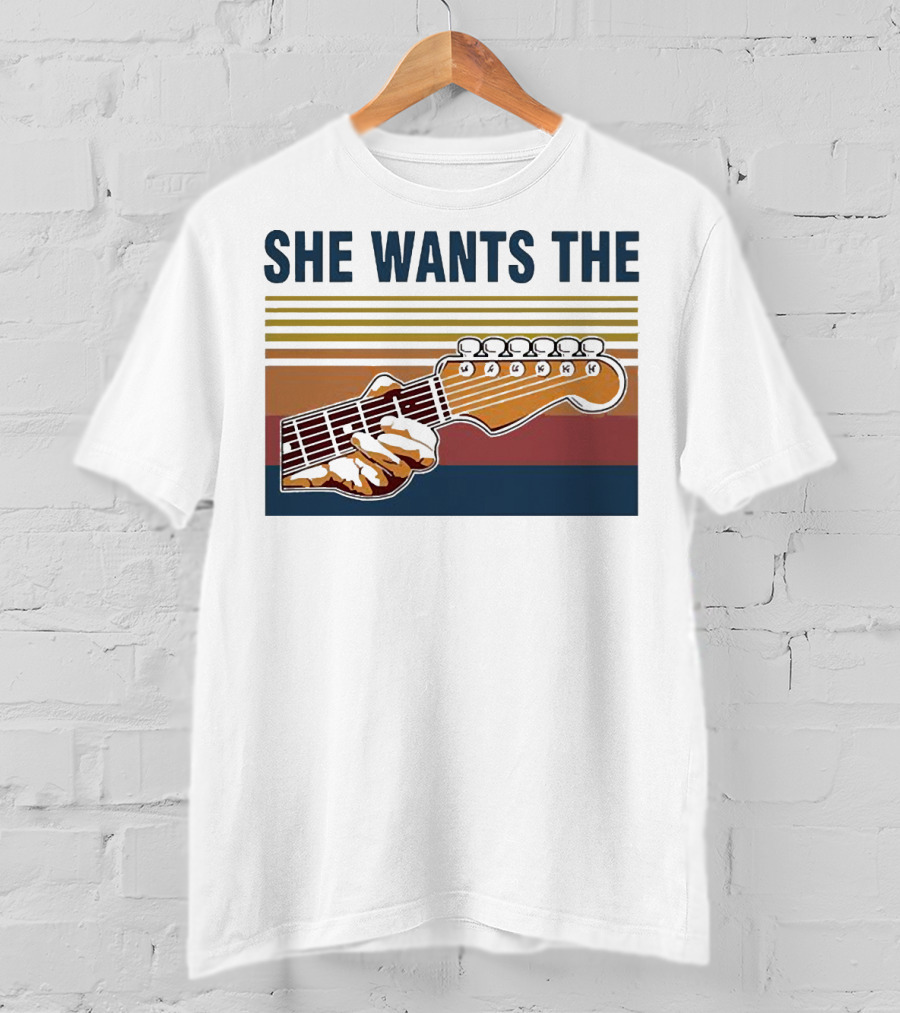 SHE WANTS THE GUITAR Retro Stripes Hand Playing Strings T-Shirt