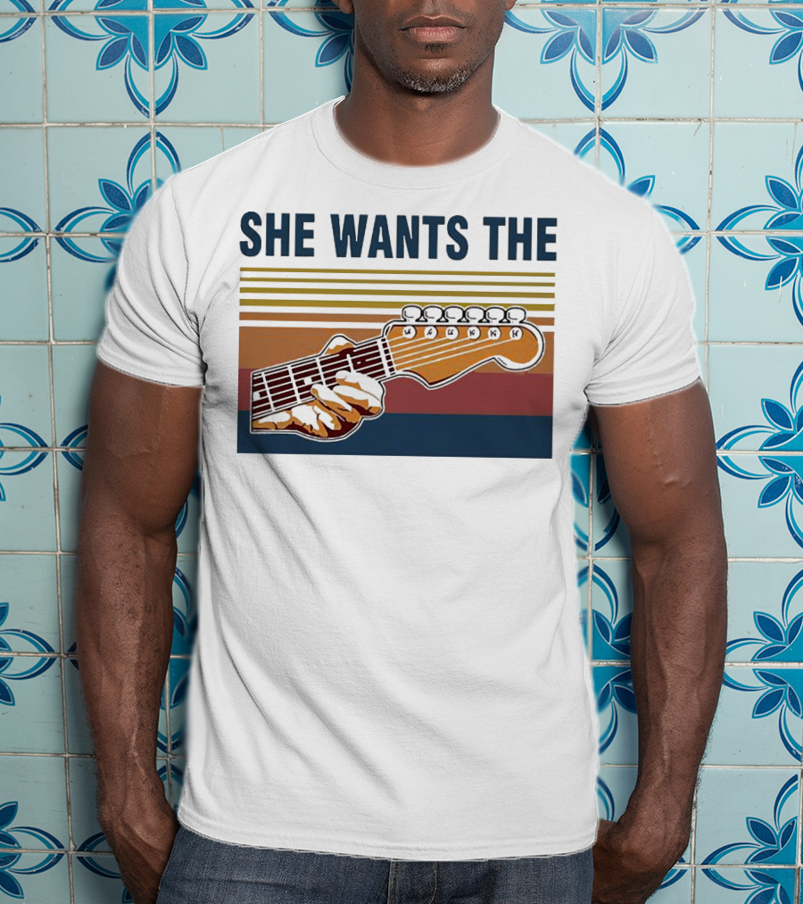 SHE WANTS THE GUITAR Retro Stripes Hand Playing Strings T-Shirt