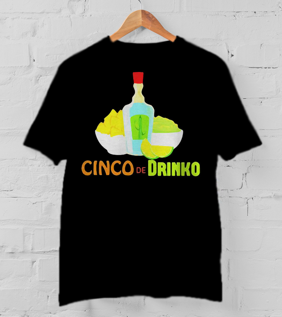 Cinco De Drinko Cinco De Mayo Wine Lemon Cocktail Bottle Lime Chips T-Shirt