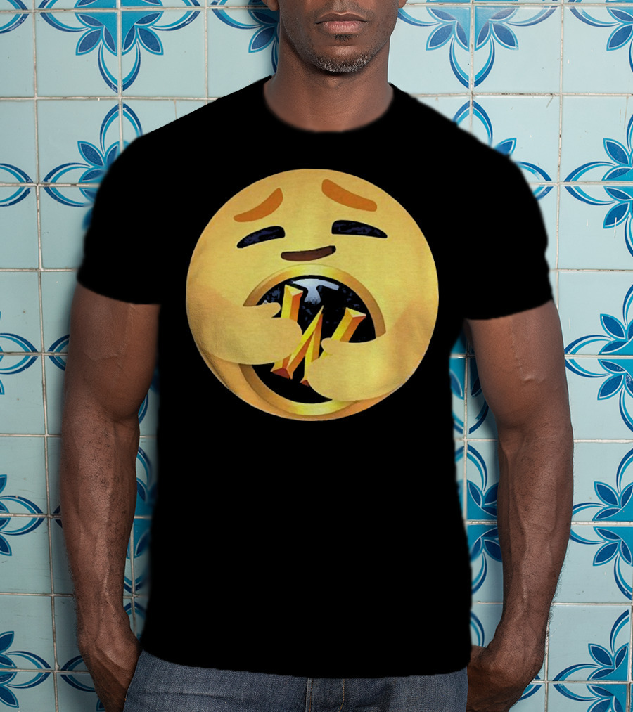 WoW20 Emoticon Hugging World Of Warcraft T-Shirt