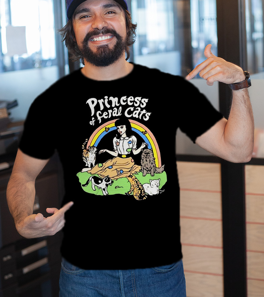 Princess Of Feral Cats With Rainbow And Cats In T-Shirt