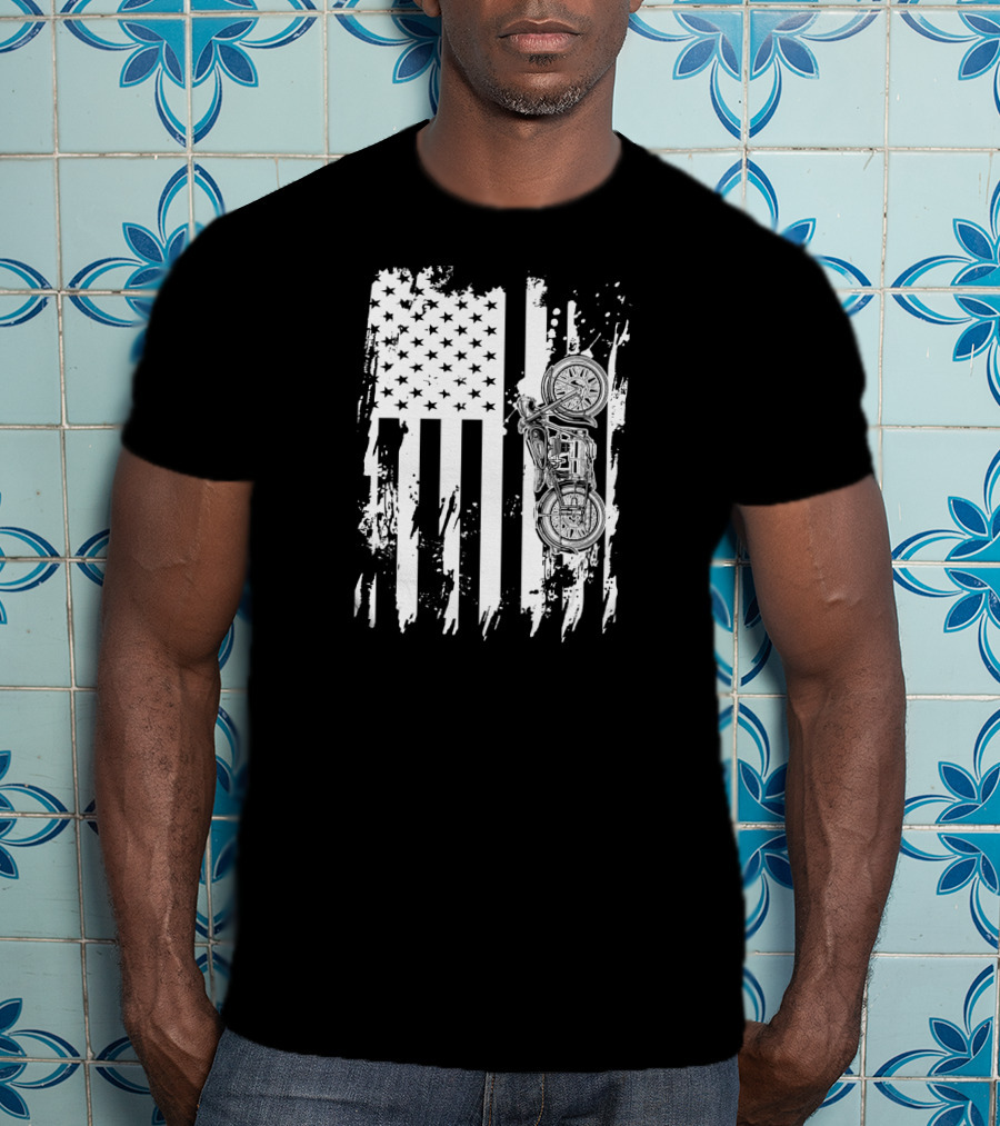 Vintage Retro Motorcycle With Grunge American Flag Background T-Shirt