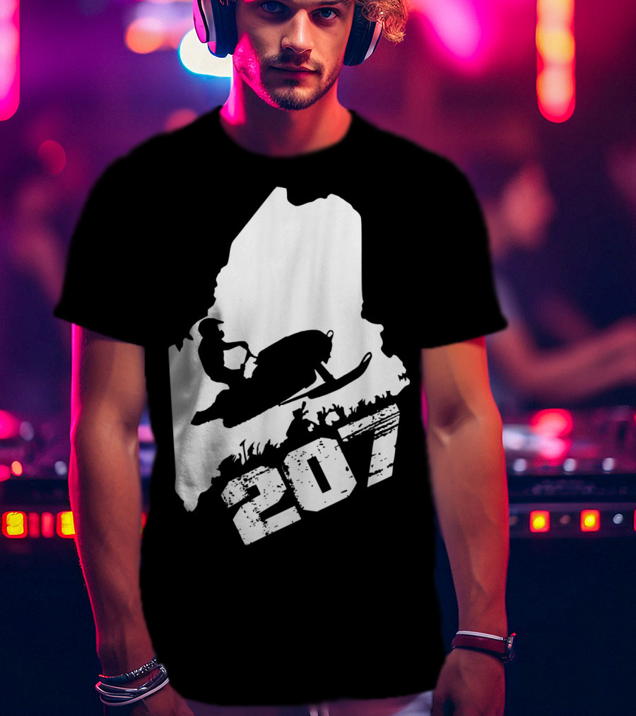 Maine 207 Snowmobile Silhouette In State Outline T-Shirt