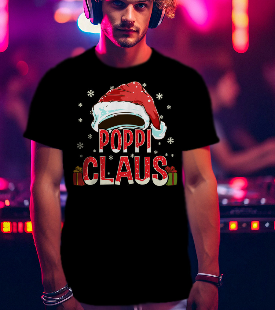 Poppi Claus Santa Hat Snowflakes Christmas Gifts T-Shirt