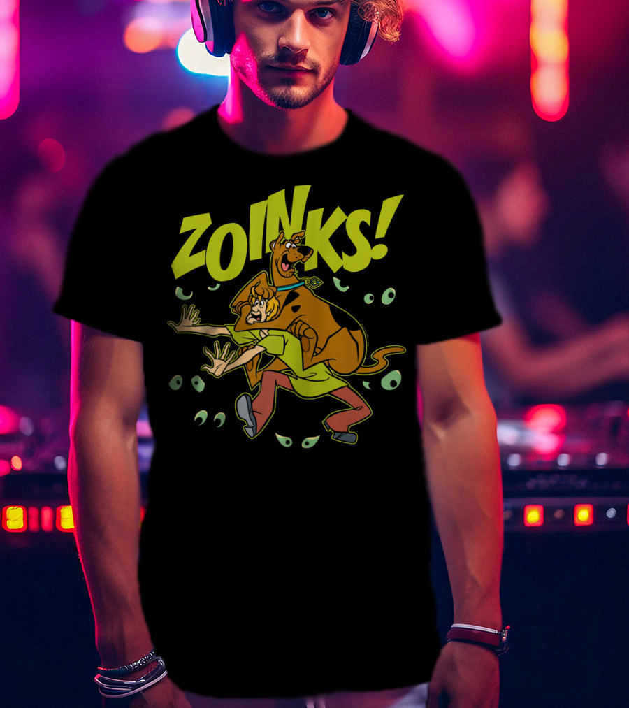 Zoinks Scooby-Doo And Shaggy Scared Eyes T-Shirt