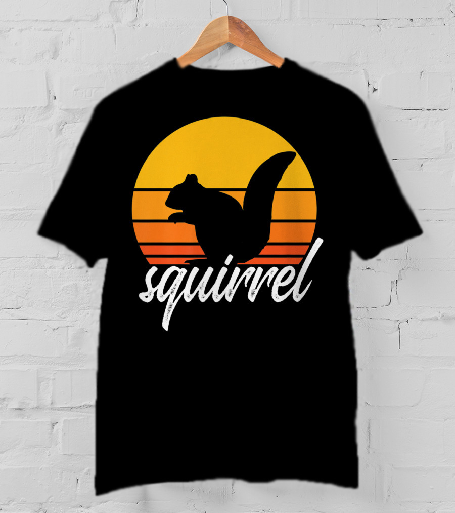 Squirrel Retro Sunset Silhouette Animal Lover Vintage T-Shirt