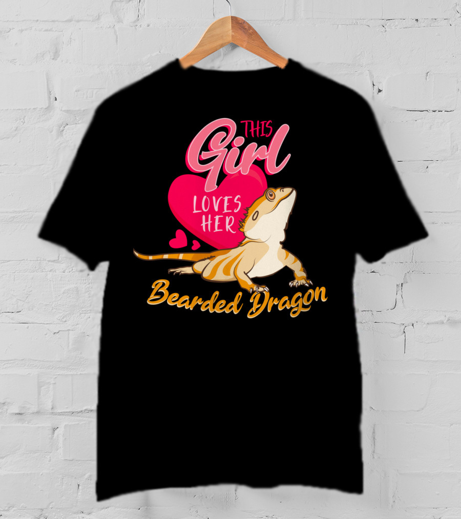 This Girl Loves Her Bearded Dragon With Heart And Cute Lizard T-Shirt