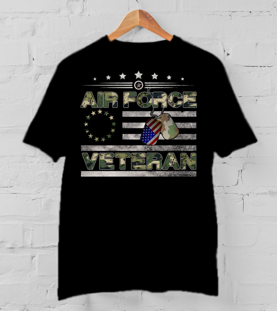 Air Force Veteran Betsy Ross Camo American Flag Dog Tags T-Shirt