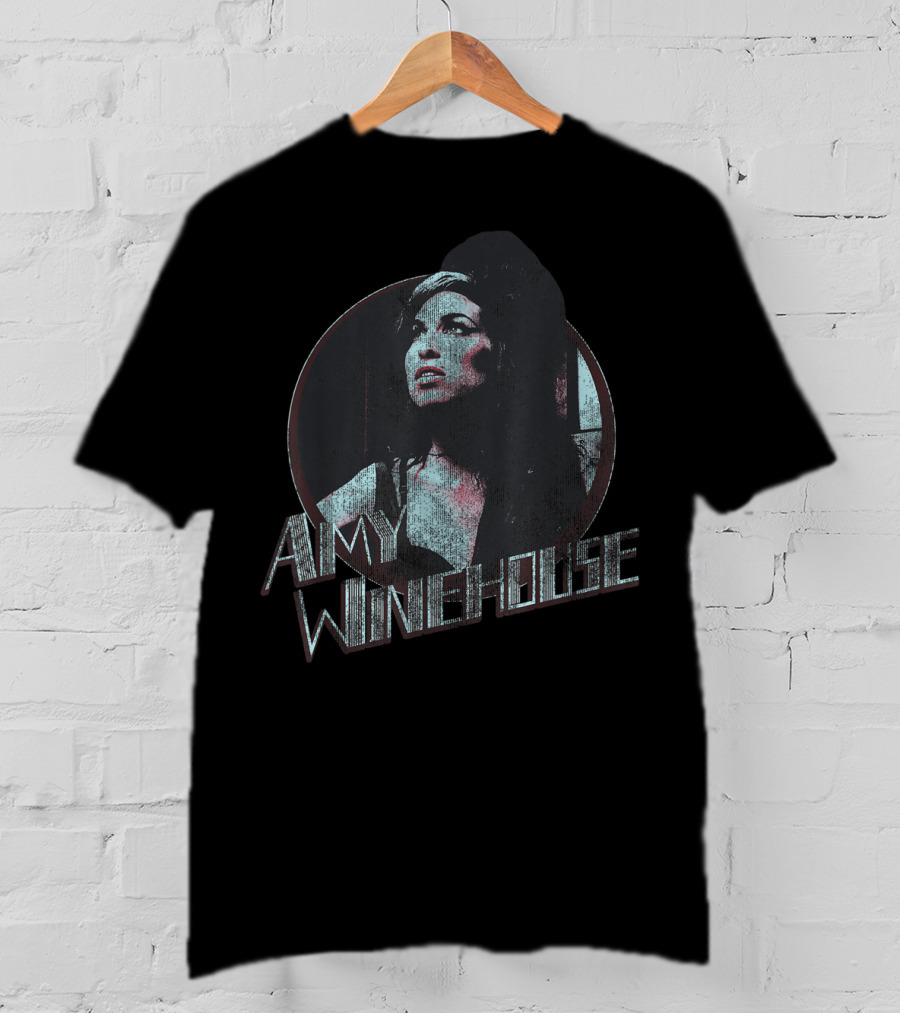 Amy Winehouse Vintage Circle T-Shirt