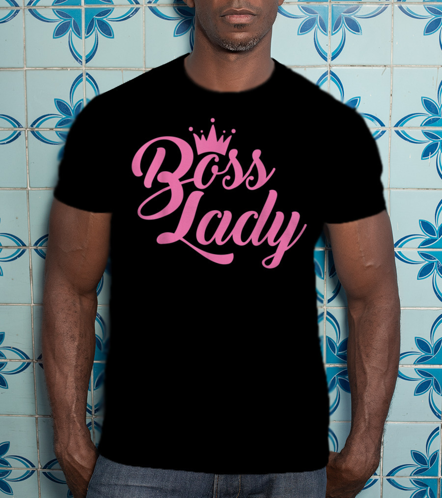 Boss Lady Fashionable Pink Crown Text T-Shirt