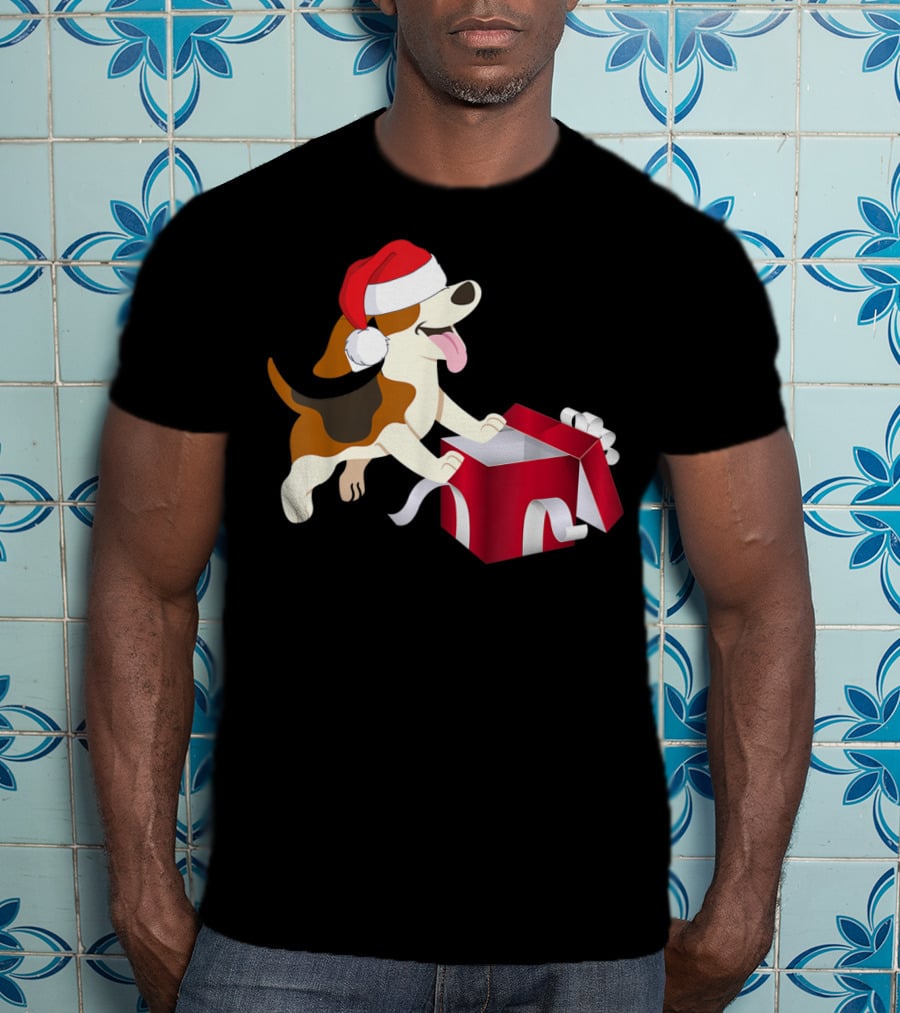 Beagle Dog Christmas Funny Santa Hat With Gift Box T-Shirt