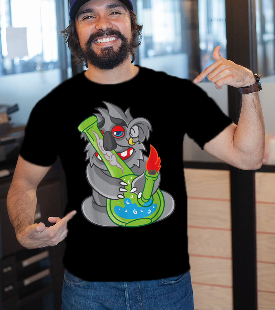 Koala Smoking Weed Cannabis Stoner Marihuana Bong Cartoon T-Shirt