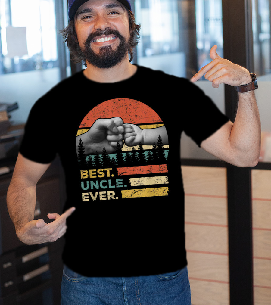 Best Uncle Ever Vintage Forest Fist Bump T-Shirt