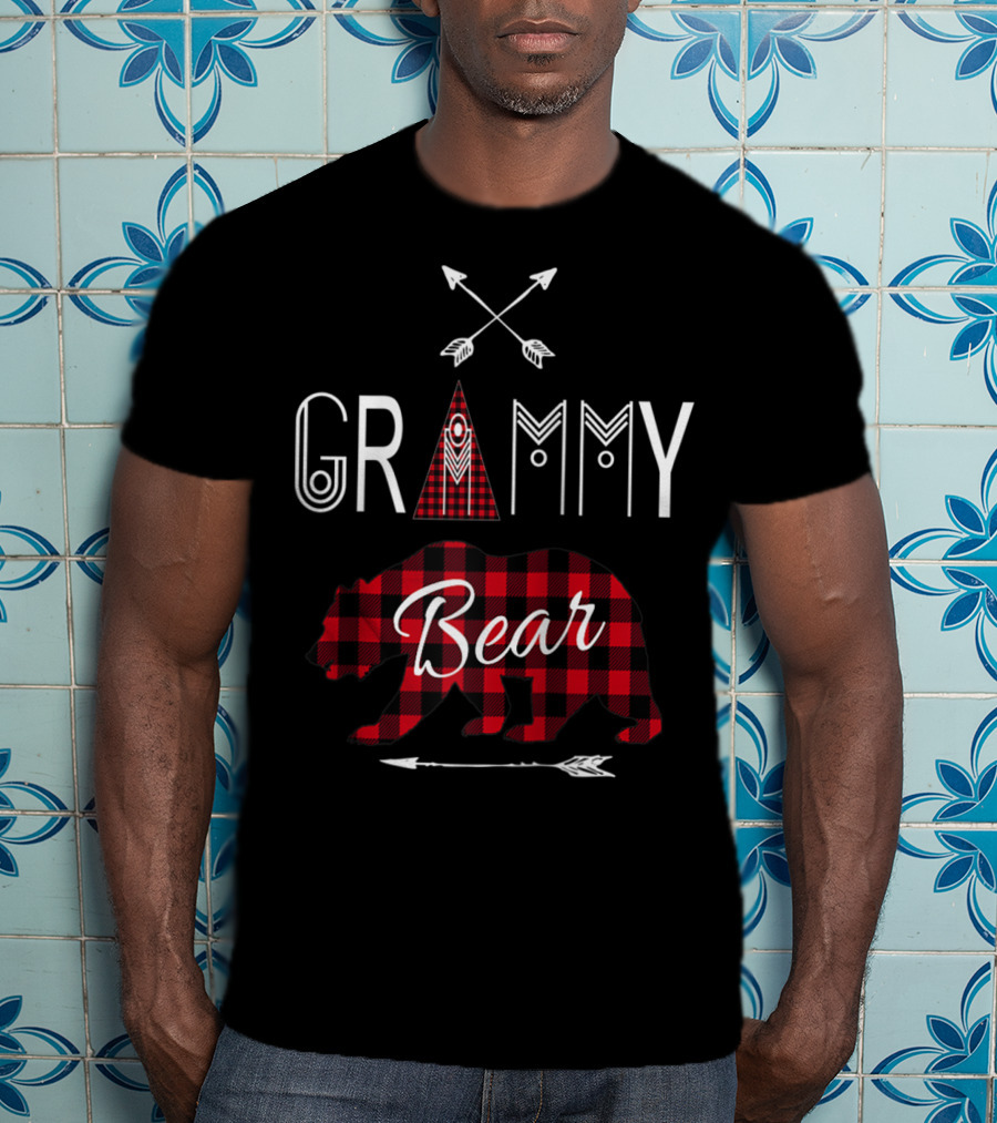 Grammy Bear Buffalo Plaid Family Vacation Rustic Arrow T-Shirt