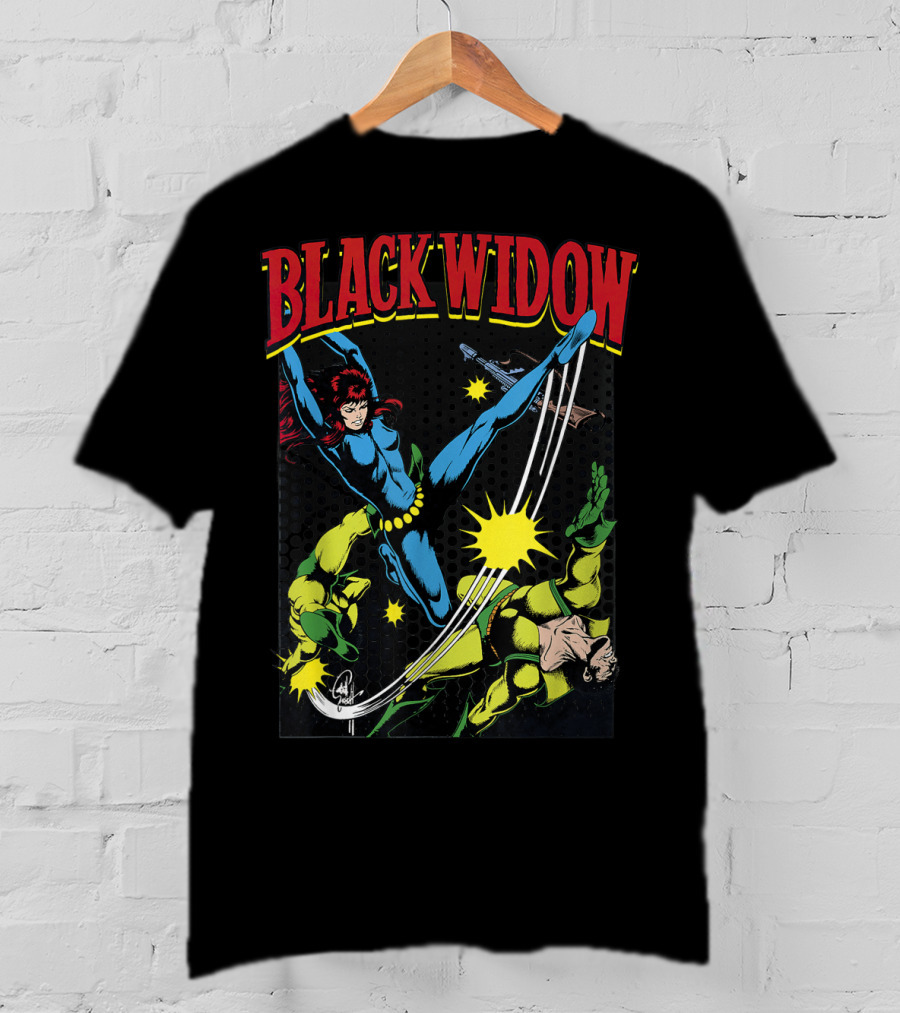 Marvel Black Widow Classic Comic Action Scene T-Shirt