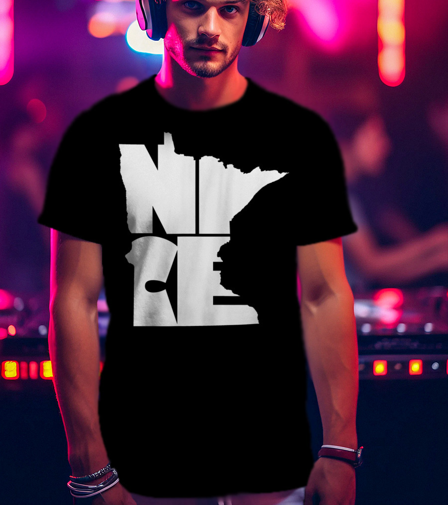 Minnesota Nice Map Outline T-Shirt