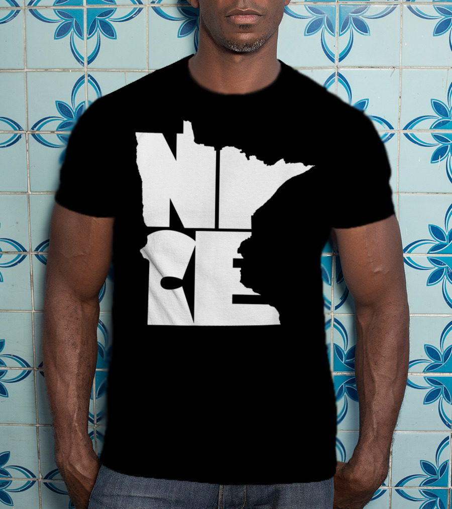 Minnesota Nice Map Outline T-Shirt