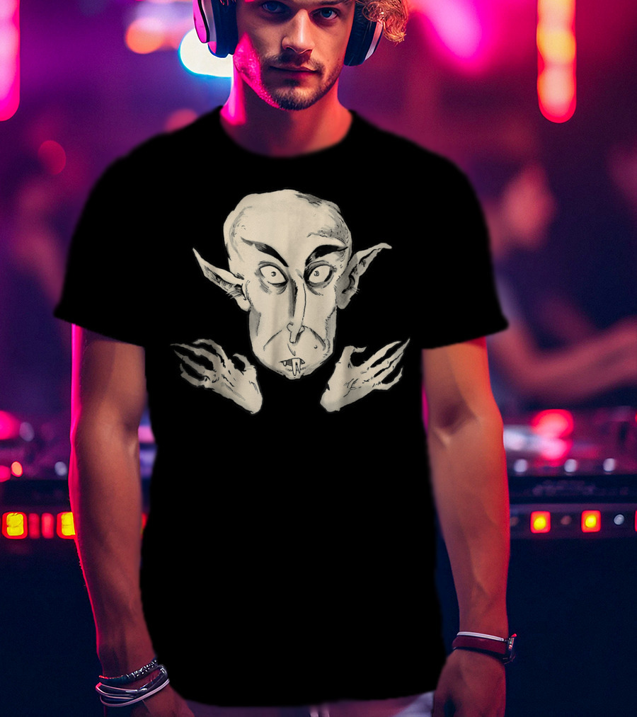 Nosferatu The Vampyre Creepy Classic Vampire Illustration Face And Claws T-Shirt