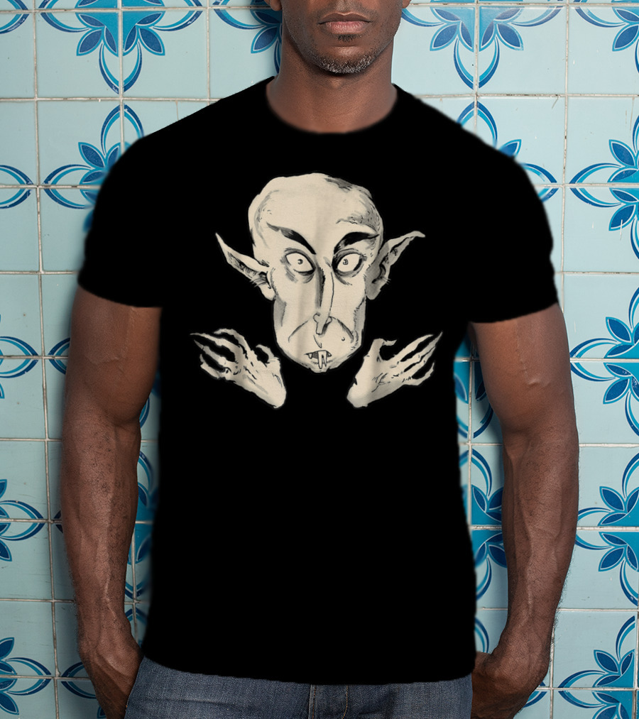 Nosferatu The Vampyre Creepy Classic Vampire Illustration Face And Claws T-Shirt