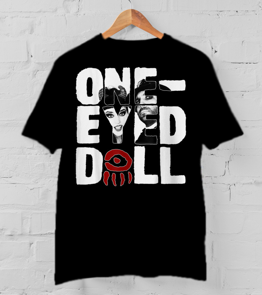 OneEyed Doll Band Selfie Eye Classicfit T-Shirt