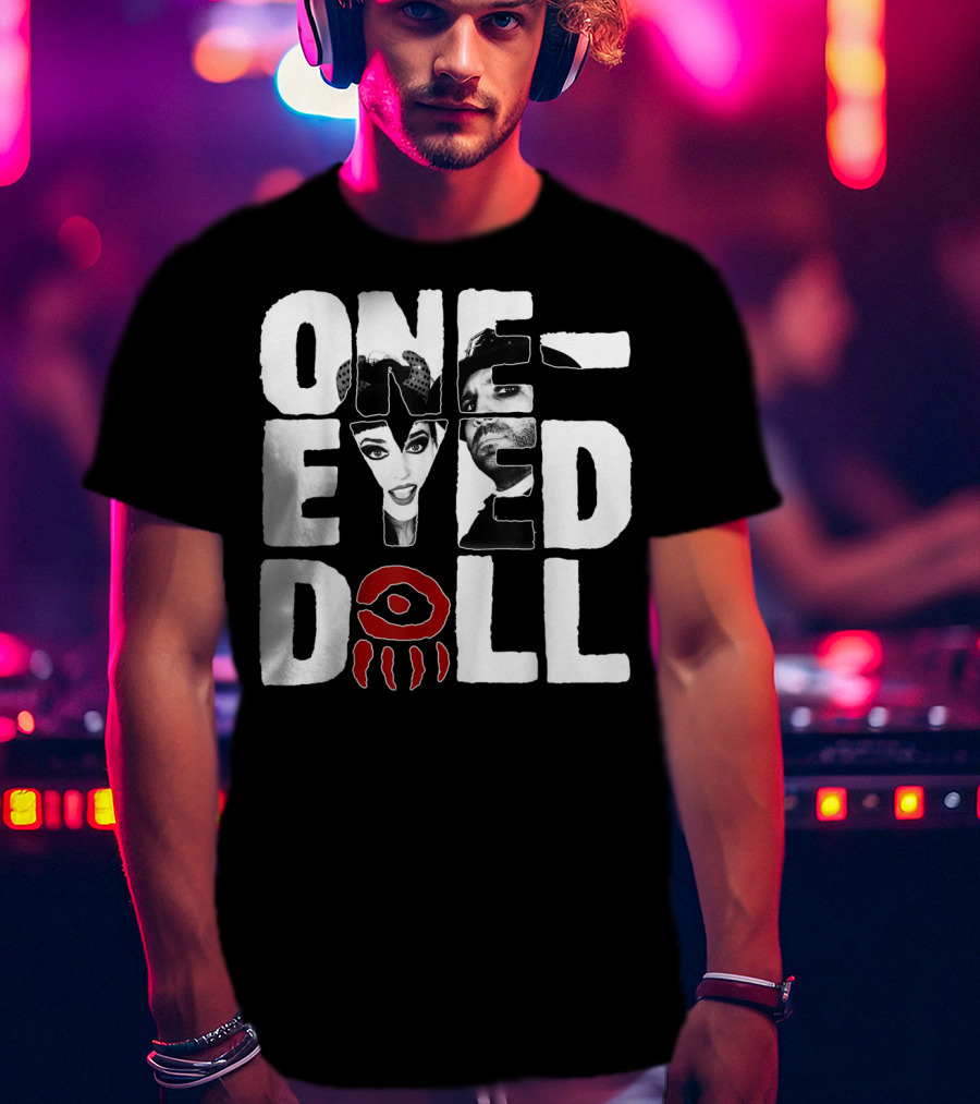 OneEyed Doll Band Selfie Eye Classicfit T-Shirt