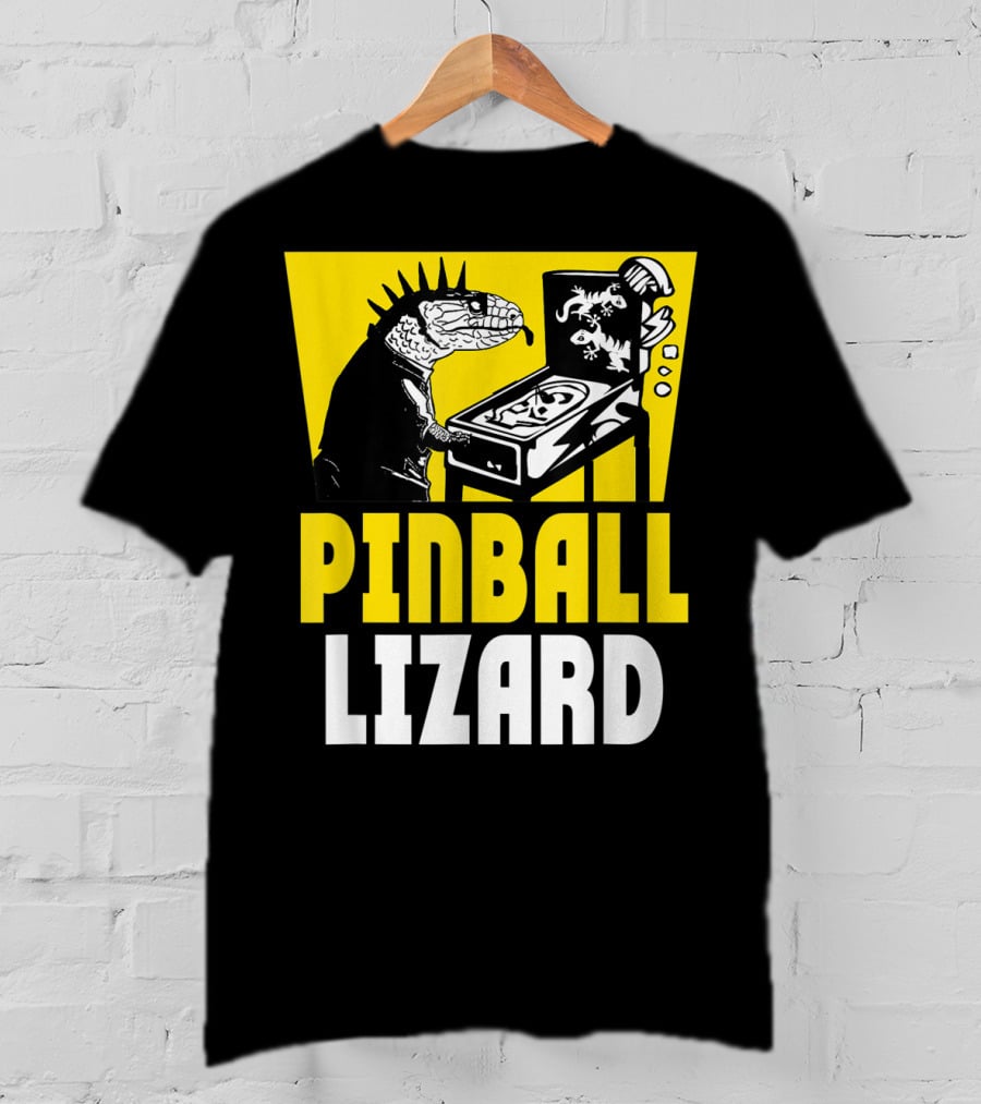 Pinball Lizard Arcade Punk Iguana Playing Pinball Machine T-Shirt