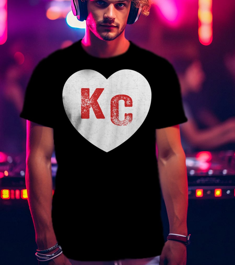 Vintage Red KC Heart Kansas City Love T-Shirt