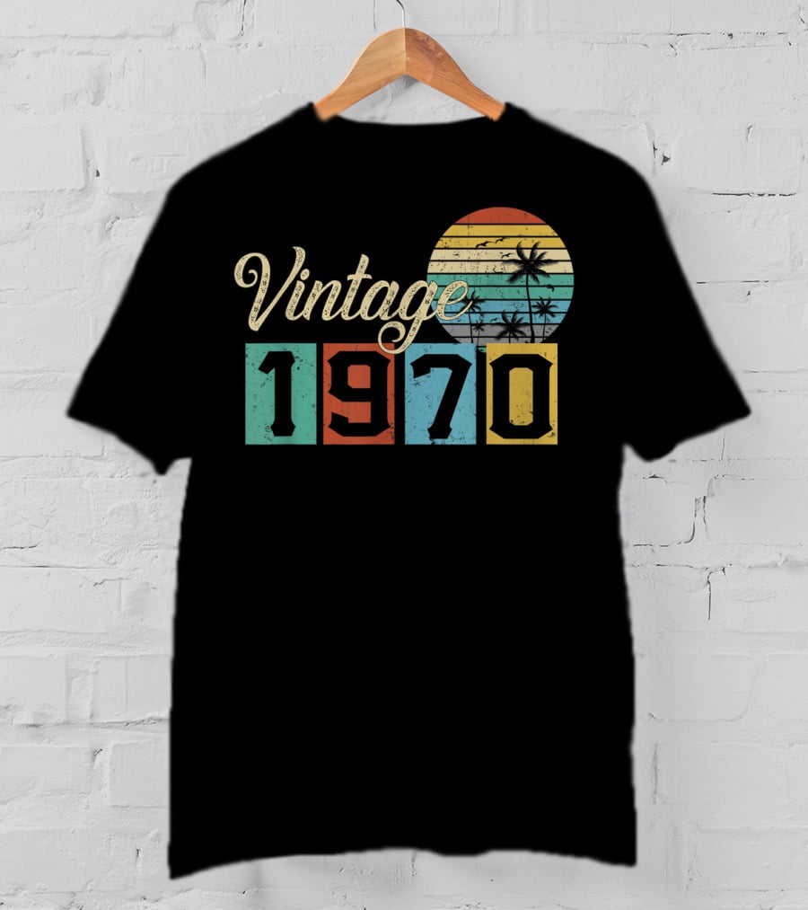 Vintage 1970 Sunset Birthday Classic 19 T-Shirt