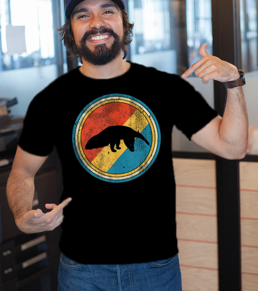 Vintage Retro Circle Giant Anteater Silhouette On Colorful Background T-Shirt