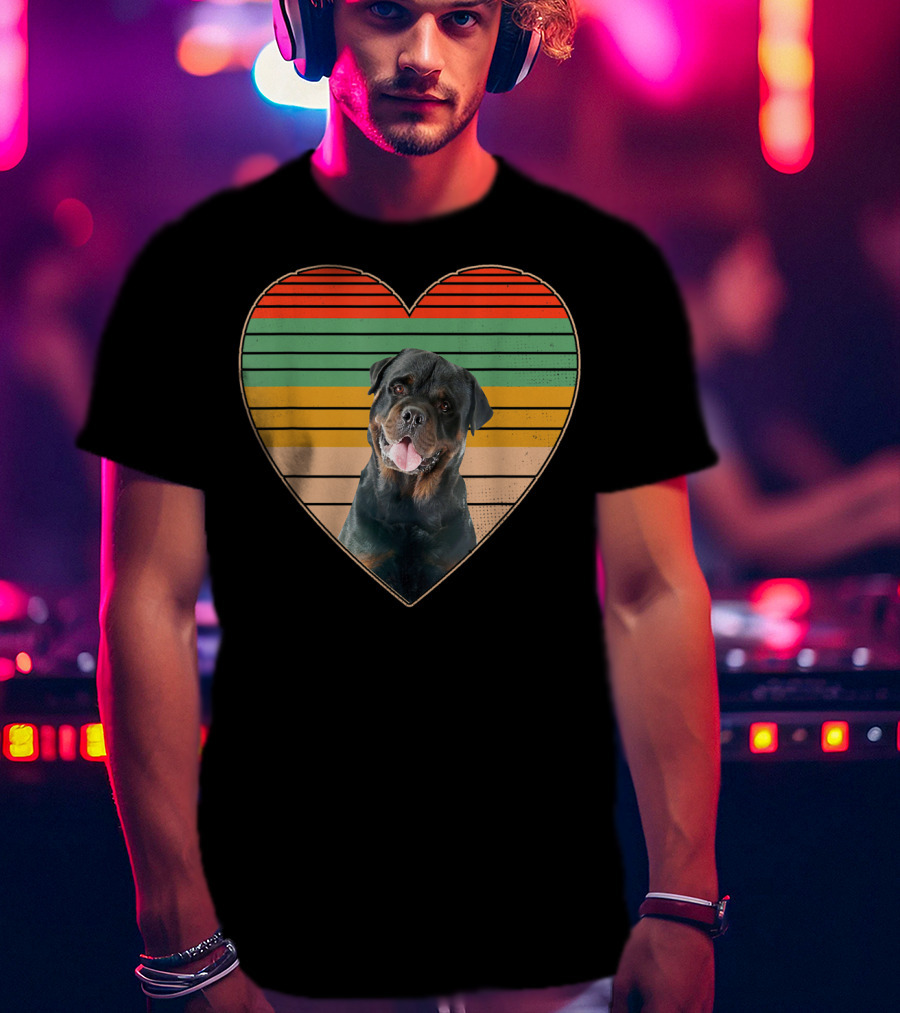 Vintage Rottweiler Heart Retro Stripes T-Shirt
