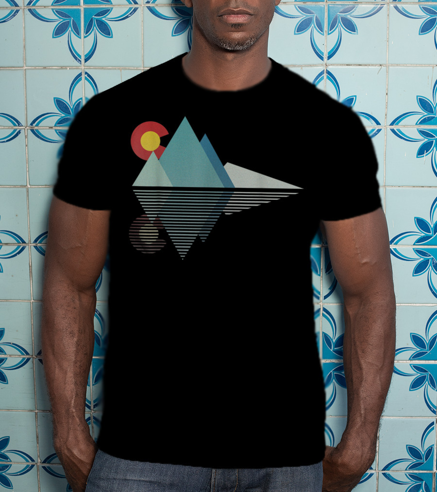 Colorado Flag Geometric Mountain Reflection T-Shirt