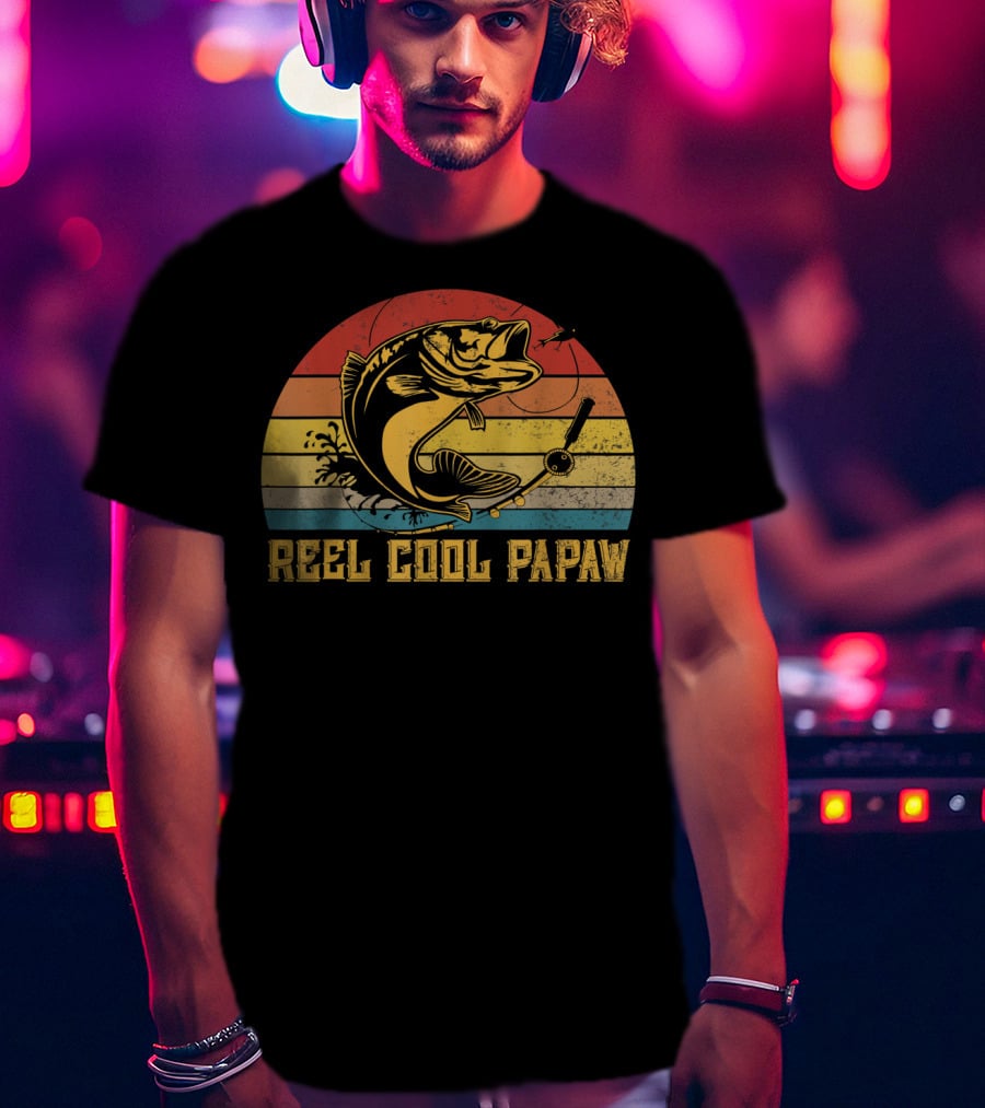 Father's Day Vintage Reel Cool Papaw Fishing Retro Stripes T-Shirt