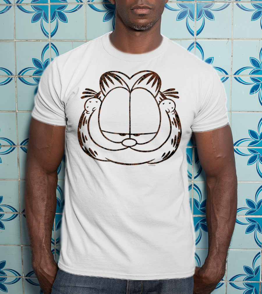 Garfield Smirking Distressed Face Outline T-Shirt