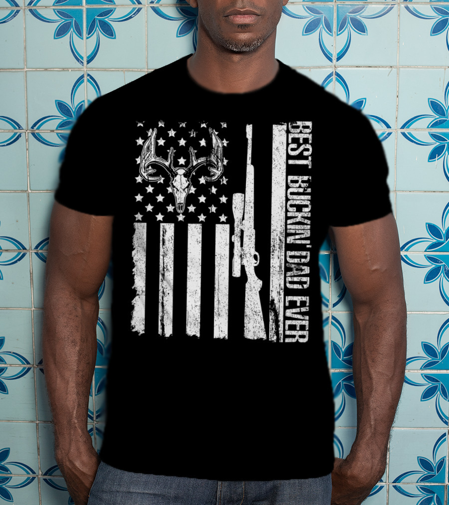 Deer Hunting US Flag Best Buckin Dad Ever Vintage Rifle Buck Antlers T-Shirt