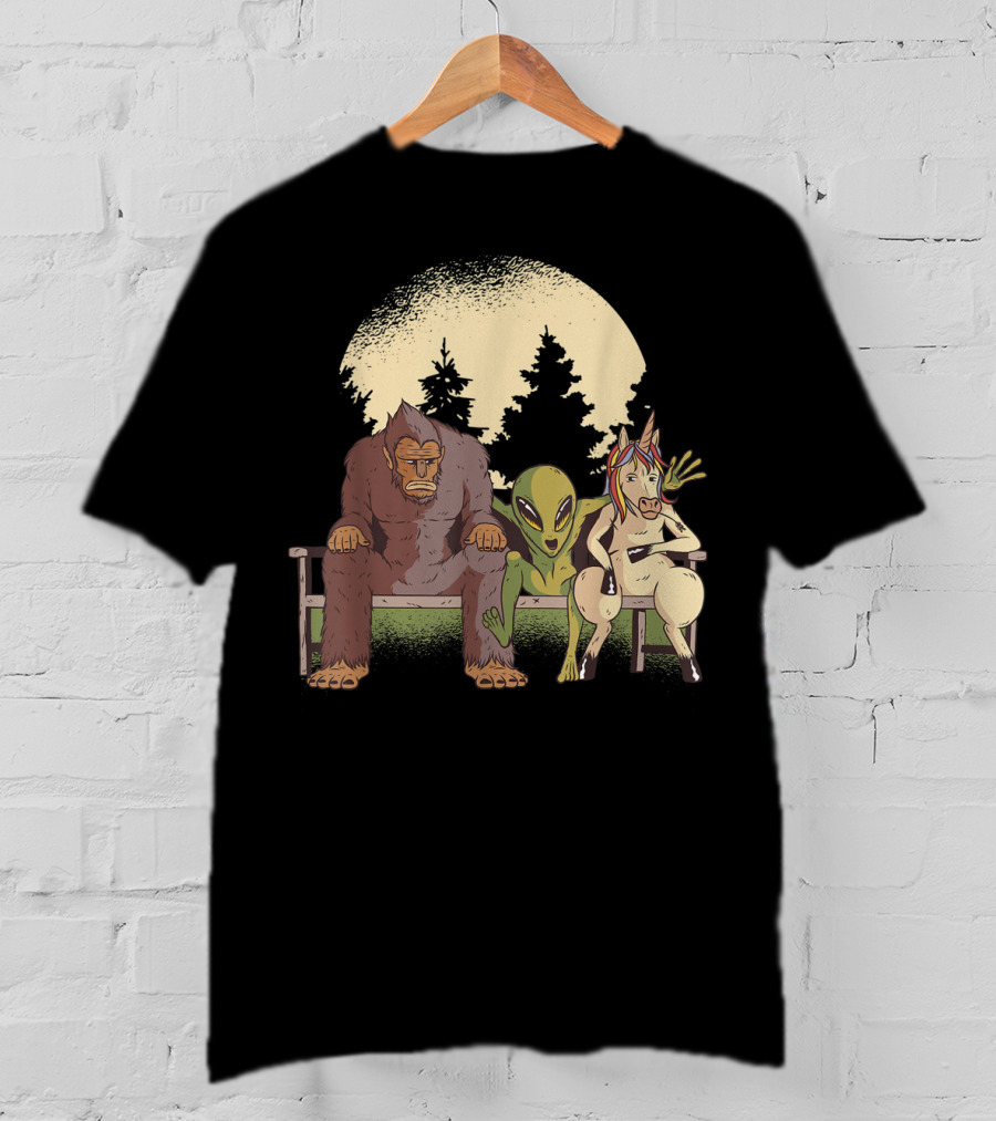 Creatures Monkey Alien Horse Forest Bench Scene T-Shirt
