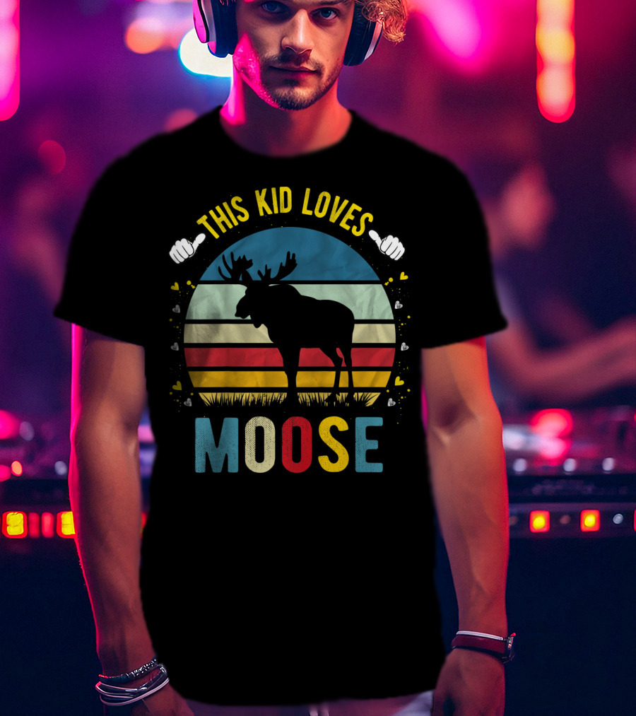 This Kid Loves Moose Retro Silhouette Boys And Girls Moose T-Shirt
