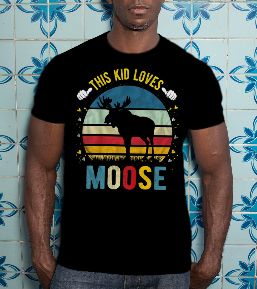 This Kid Loves Moose Retro Silhouette Boys And Girls Moose T-Shirt