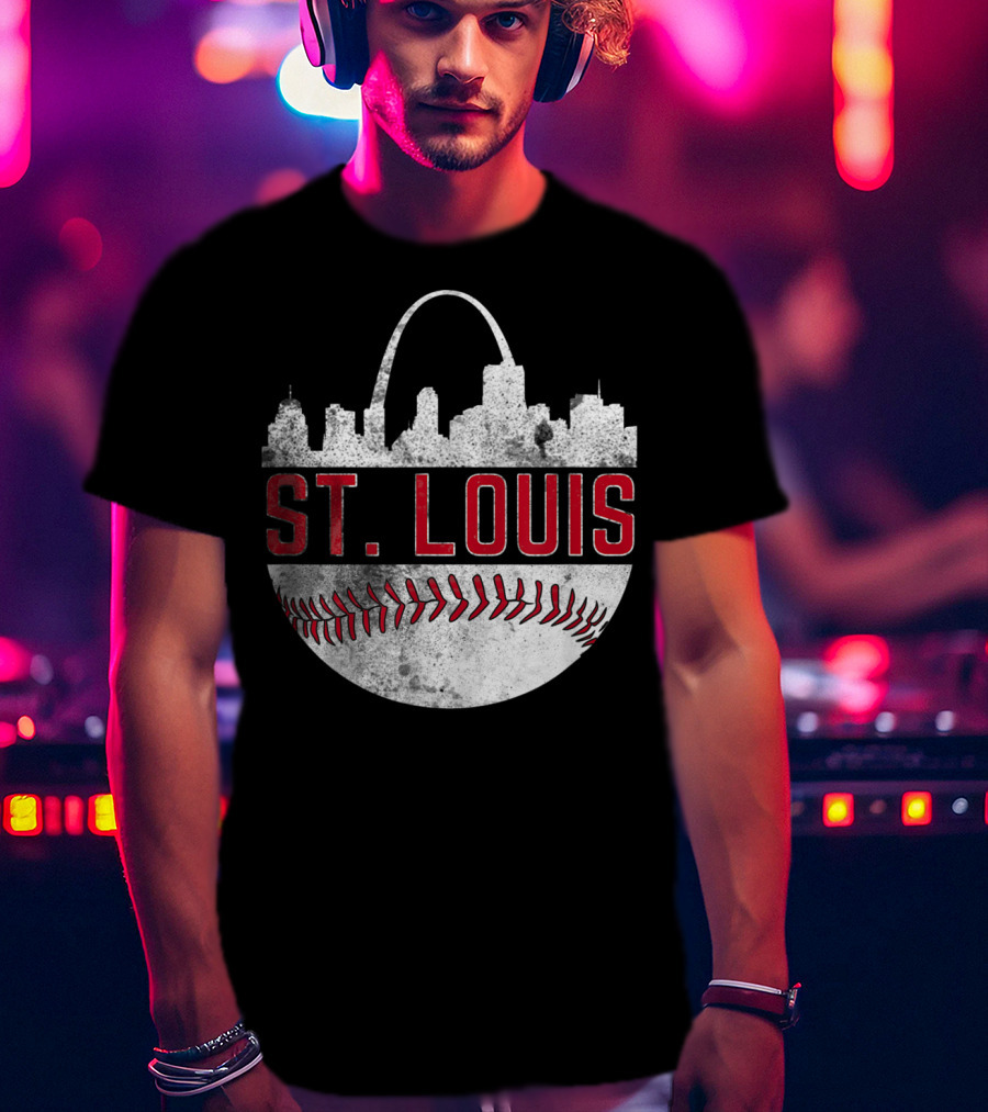 St. Louis Vintage Skyline Baseball Fan T-Shirt