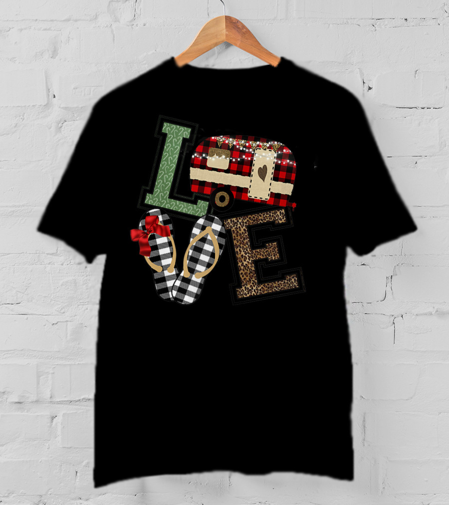 Love Christmas Camper Red Plaid RV Trailer T-Shirt