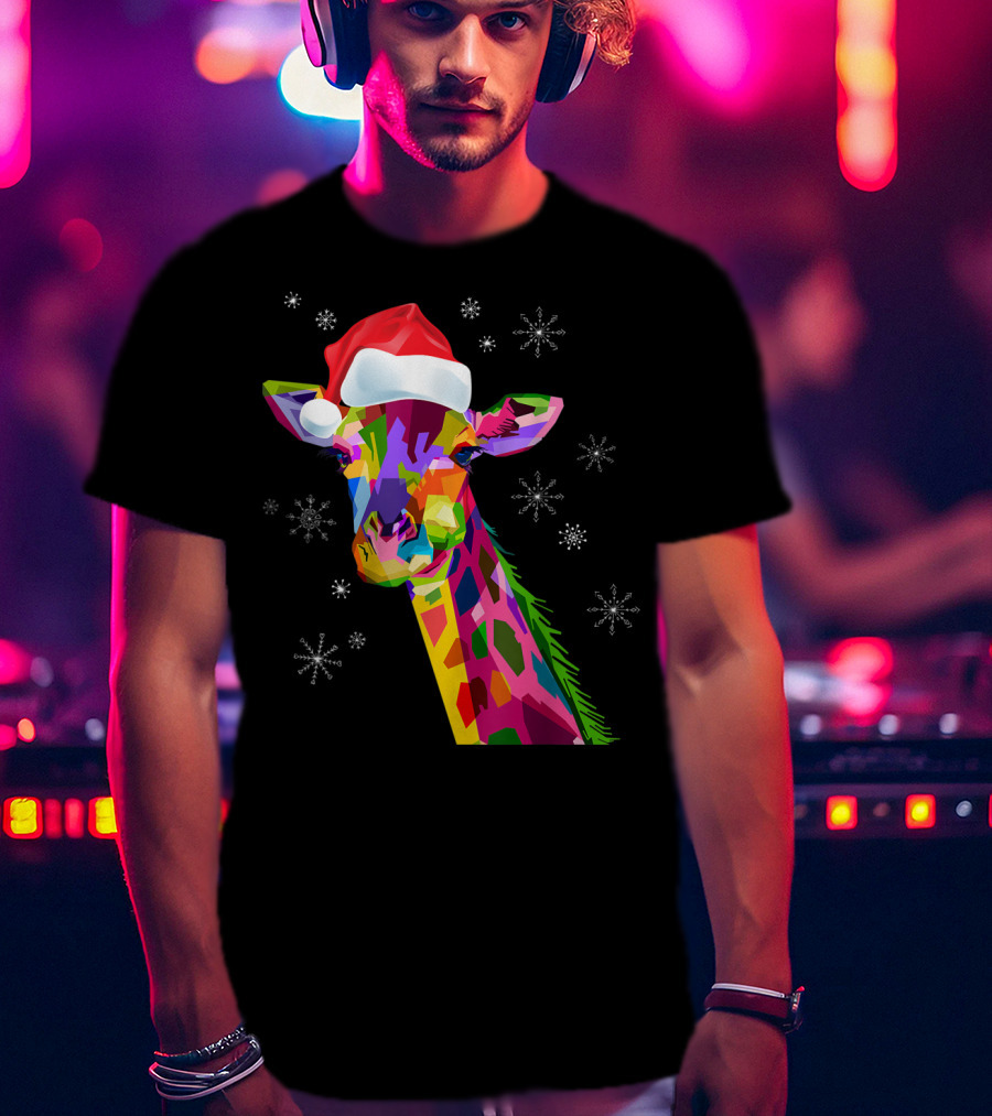 Giraffe Christmas Santa Hat Colorful Snowflakes T-Shirt