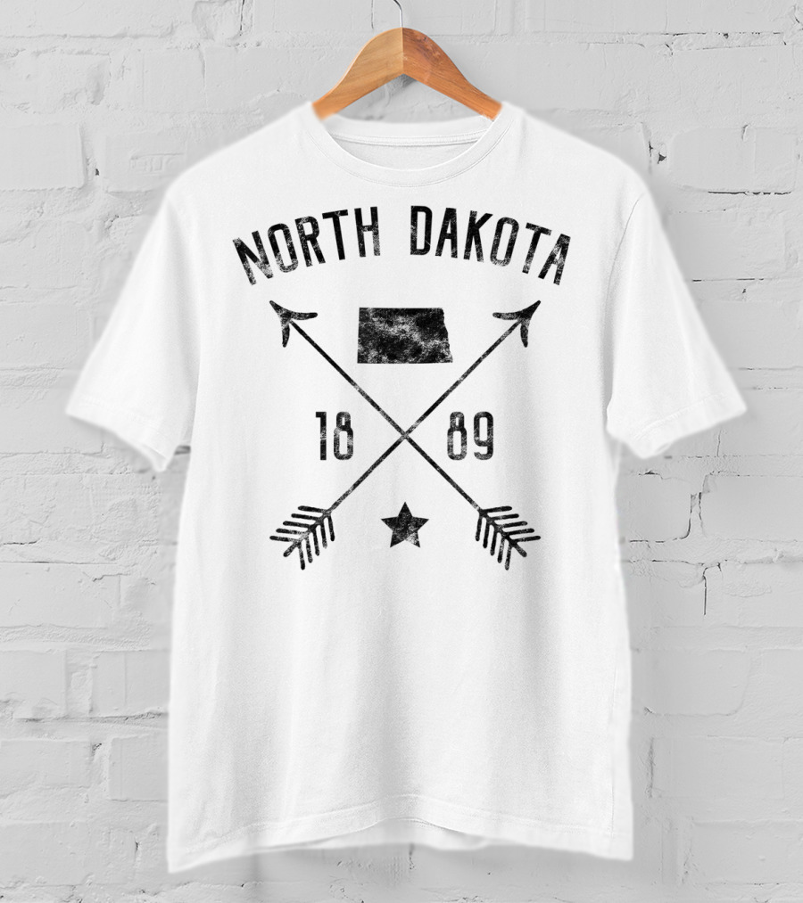 North Dakota 1869 Vintage Distressed Arrows And Star T-Shirt