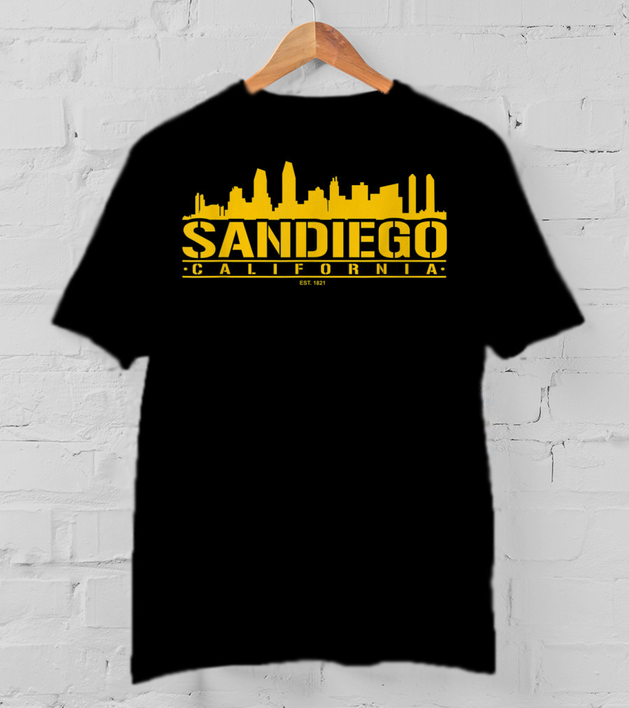 San Diego California Skyline Est. 1821 Cool Classic Look T-Shirt