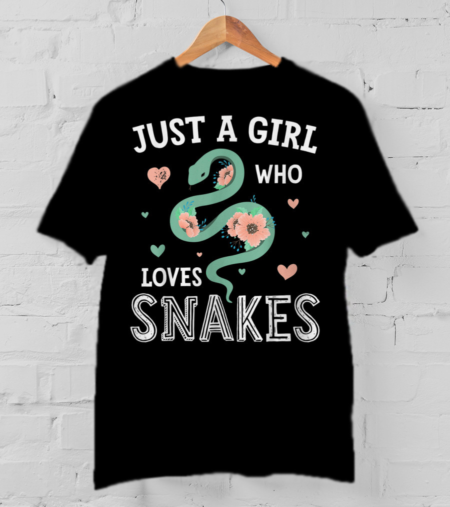 Just A Girl Who Loves Snakes With Hearts And Flowers T-Shirt